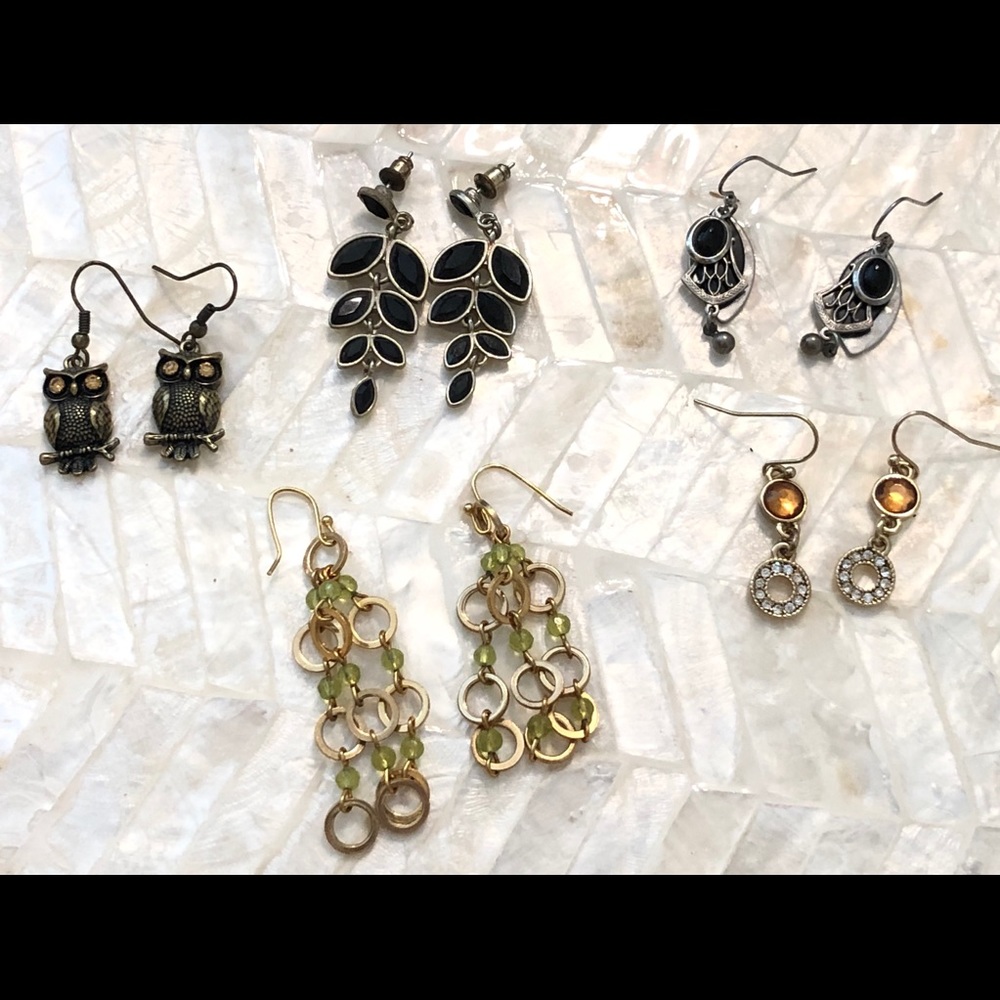 Bundle of earrings